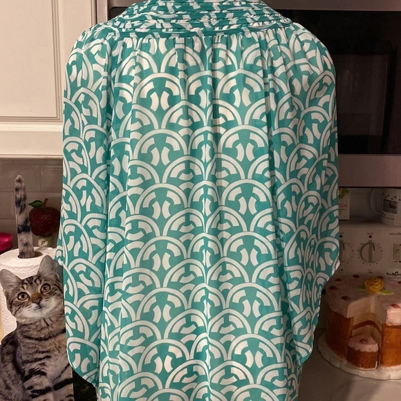 C womens Charter Club flare 3/4 sleeve plus size blouse 2x. EUC - Picture 3 of 4